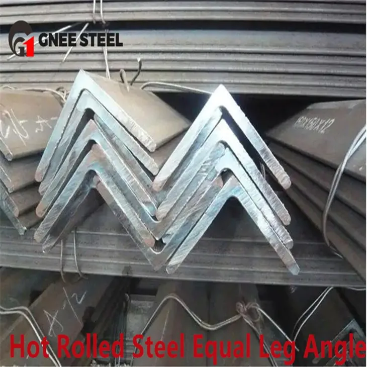 Augstas stiprības en s235jr leņķa josla